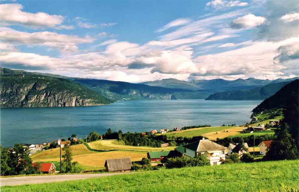 185 - Noruega - fiordo - 2001
